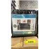 Image 2 : CASE OF BLACK STRETCH LOVESEAT COVERS