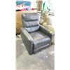 Image 2 : ELECTRIC ROCKING LOUNGE CHAIR WITH POWER CORD *UNKNOWN WORKING CONDITION*