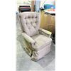 Image 2 : FABRIC UPHOLSTERED EA-Z-BOY ROCKING RECLINER