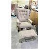 Image 3 : FABRIC UPHOLSTERED EA-Z-BOY ROCKING RECLINER