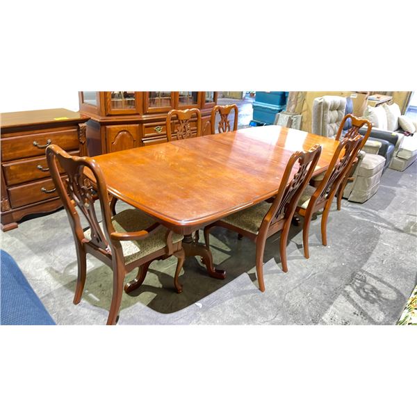 AMERICAN DREW WOODEN DINING TABLE WITH 2 LEAVES & 6 CHAIRS