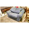 Image 1 : LARGE BLUE UPHOLSTERED CHAIR WITH 2 BACK CUSHIONS *NEEDS LIGHT CLEANING*