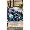 Image 1 : PALLET OF ASSORTED VACUUM CLEANERS *WORKING CONDITION UNKNOWN/MAY BE MISSING
