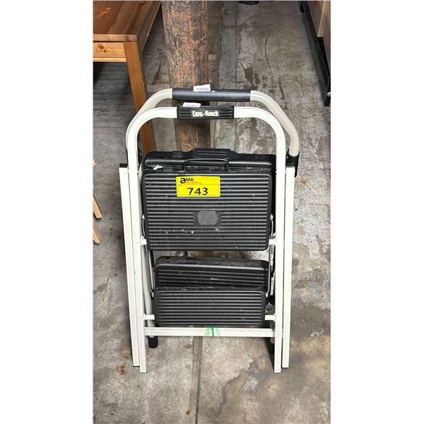 PAIR OF 2-STEP STEP LADDERS