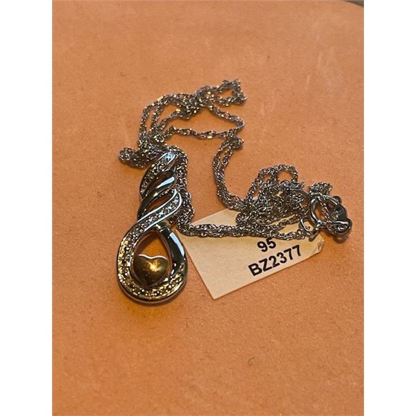 SILVER PENDANT WITH CHAIN