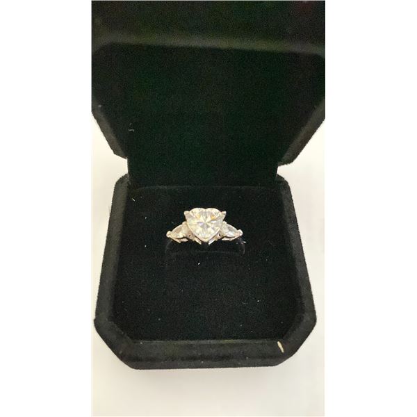 NEW 925S 2.0CT HEART CUT SIMULATED DIAMOND(CZ) TRINITY RING WITH PEAR SIDESTONES, SIZE 7, MOUNTED