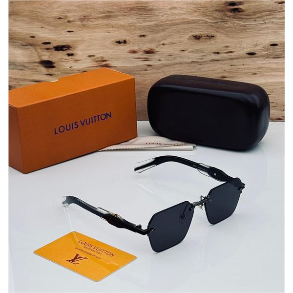 LOUIS VUITTON HIGH-END REPLICA SUNGLASSES, BRAND NEW IN BOX