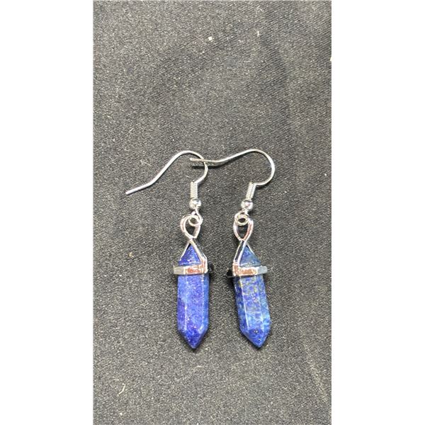 A PAIR OF LAPIS LAZULI EARRINGS