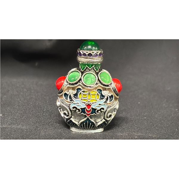 A ENAMELED SNUFF BOTTLE