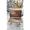 Image 2 : VINTAGE DESK