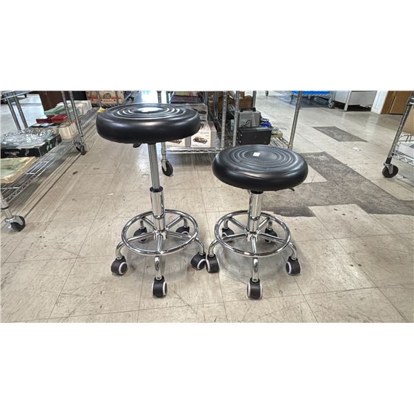 PAIR OF BLACK HEIGHT ADJUSTABLE SWIVEL STOOLS