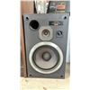 Image 3 : TOSHIBA STEREO, EMERSON VHS PLAYER, TOSHIBA RECORD PLAYER & TWO TOSHIBA SPEAKERS WITH STAND