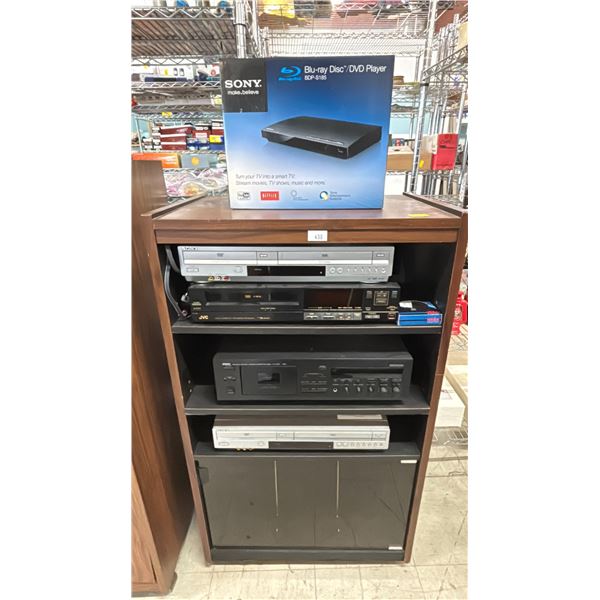 TWO SONY DVD/VHS PLAYERS, JVC VHS PLAYER, YAMAHA CASSETTE DECK & SONY DVD PLAYER