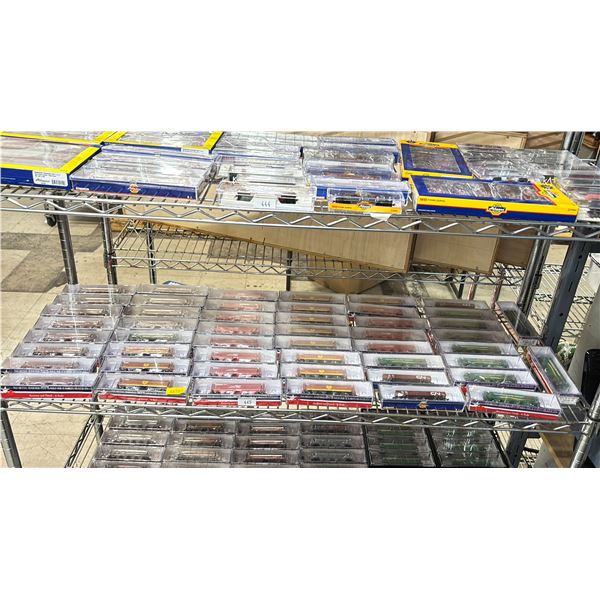 ATHEARN IN MINIATURE & NORTH AMERICAN RAILCAR CO N SCALE MODEL TRAINS