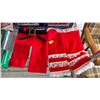 Image 2 : SHELF OF CHRISTMAS DECORATIONS - CHRISTMAS TREE DECORATIONS, THROW PILLOWS, ILLUMINATED CHRISTMAS