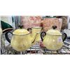 Image 2 : 6 LIBBEY GLASSES, CHICKEN PLATE, APPLE PLATE, TEAPOT, CREAMER, SUGAR JAR & MORE