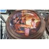 Image 2 : SHELF OF ASSORTED DECORATIVE PLATES