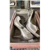 Image 5 : SHELF OF HIGH HEELS - SIZE 7, 8 & 8.5