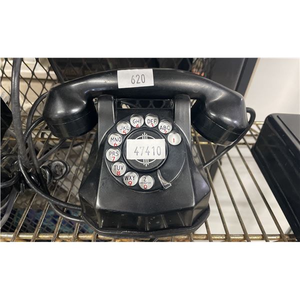 BLACK VINTAGE TELEPHONE