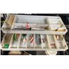 Image 9 : TACKLE BOX WITH CONTENTS & ASSORTED FISHING REELS