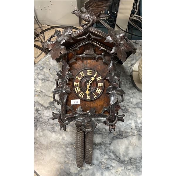 VINTAGE WOODEN CUCKOO CLOCK