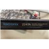 Image 3 : TEKTRONIX 2247A OSCILLOSCOPE COUNTER/TIMER WITH A FLUKE 8840A/AF MULTIMETER ON A MOBILE STAND