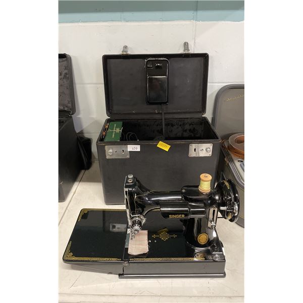 SINGER FEATHERWEIGHT 221 CAJ6-8 SEWING MACHINE WITH POWER CORD, HAND CONTROL & CASE