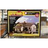 Image 7 : SHELF OF HO SCALE MODEL TRAIN SCENIC STRUCTURES, 3 TRAINS CANADA HO SCALE MODEL TRAINS & BOX OF