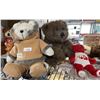 Image 3 : SHELF OF VARIOUS STUFFED BEARS