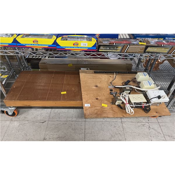 ATLAS 30" SUPER FLEX TRACK, WOODEN MODEL TRAIN STORAGE BOX & A MODEL TRAIN POWER CONTROL CENTER