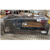 Image 2 : 1941 FLATBED DIE CAST TRUCK & ASSORTED HO SCALE MODEL TRAIN VEHICLES