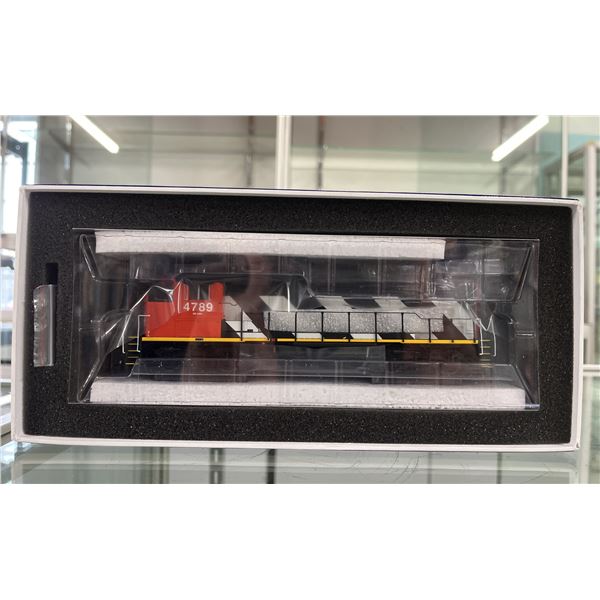 GENESIS BY ATHEARN CANADIAN NATIONAL HO SCALE MODEL TRAIN *WITH SOUND*