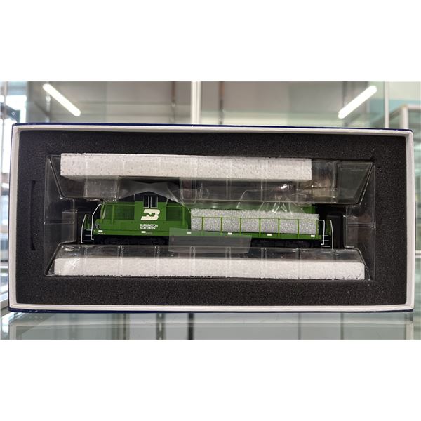 GENESIS BY ATHEARN BURLINGTON NORTHERN GP9 HO SCALE MODEL TRAIN *WITH SOUND*