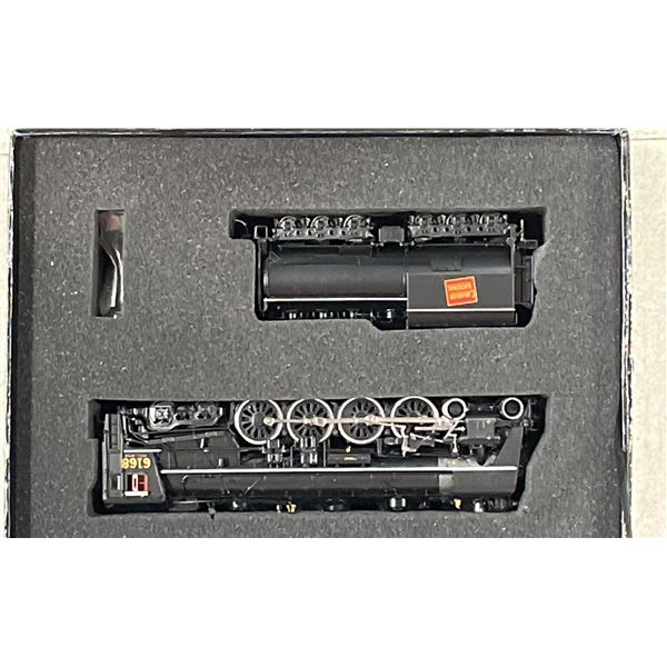 DIVISION POINT CANADIAN NATIONAL U-2-E 4-8-4 HO SCALE MODEL TRAIN