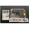Image 1 : GLOCK 19 CO2 BB GUN