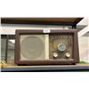 Image 1 : ANTIQUE AUDIOTRONICS 222 RADIO