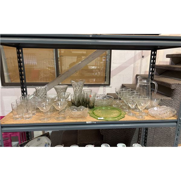 SHELF OF ASSORTED GLASSWARE