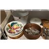 Image 2 : SHELF OF ASSORTED ITEMS INCLUDING; FLATWARE, DINNERWARE, VINTAGE BEAUTY KIT & MORE