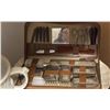 Image 4 : SHELF OF ASSORTED ITEMS INCLUDING; FLATWARE, DINNERWARE, VINTAGE BEAUTY KIT & MORE