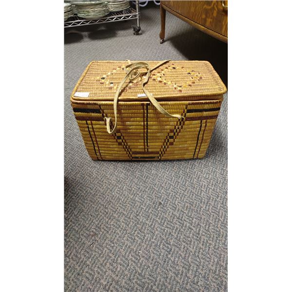 HAND WOVEN COAST SALISH LIDDED BASKET