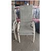 Image 2 : 4 PATIO CHAIRS