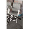 Image 2 : ROUND BAR HEIGHT PATIO TABLE WITH 4 SWIVEL PATIO BAR CHAIRS