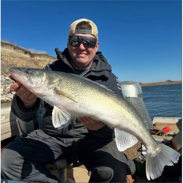 3-Day/3-Night Trophy Walleye Fishing in North Dakota for 2 Guests!