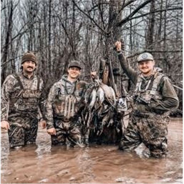 Arkansas Flooded Timber Waterfowl Hunt for 2;  2 nights, 1 & 1/2 days of hunting