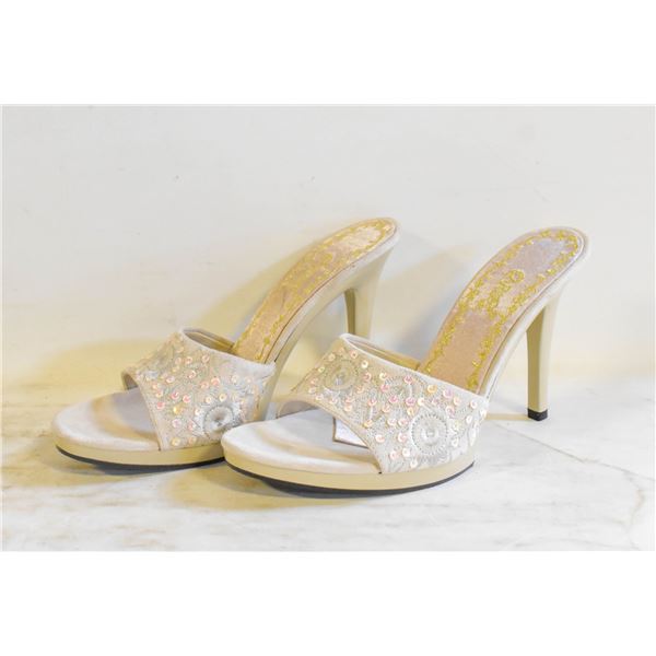 NEW CARLOS SANTANA LADIES SHOES SZ 7