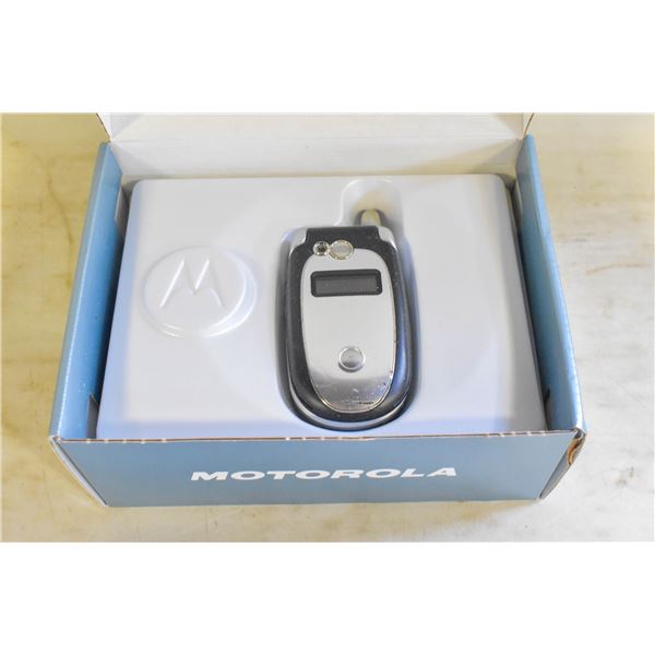 VINTAGE MOTOROLA FLUP PHONE WITH BOX UNTESTED