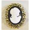 Image 1 : 14) CLASSIC CAMEO BROOCH WITH BLACK