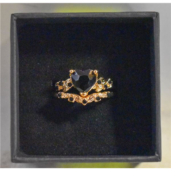 2PCS HEART SHAPE RING SZ9