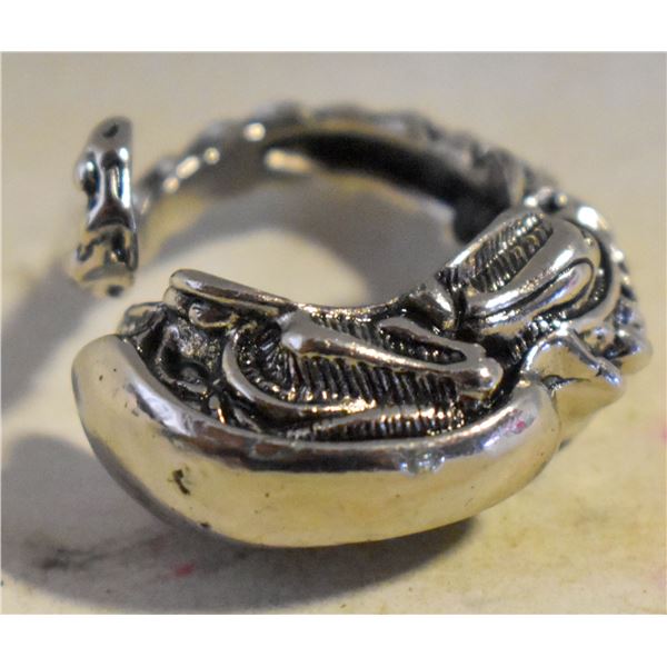 ALIEN SHAPE RING ADJUSTABLE SIZE