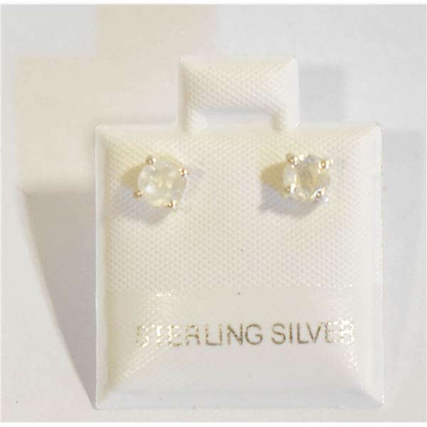 #77-NATURAL MOONSTONES STUD EARRINGS